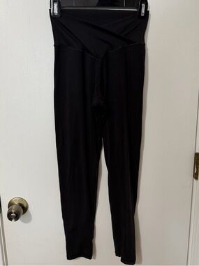 Aerie OFFLINE Real Me Leggings Black High Rise 7/8 Size Medium